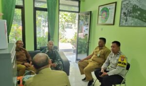 Babinsa Buring Bangun Kondusifitas