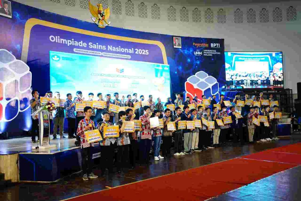 Ini Dia Juara Umum Olimpiade Sains Nasional 2025 di UMM