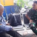 Perkuat Sinergi, Babinsa dan Linmas Arjosari Diskusikan Stabilitas Keamanan Wilayah