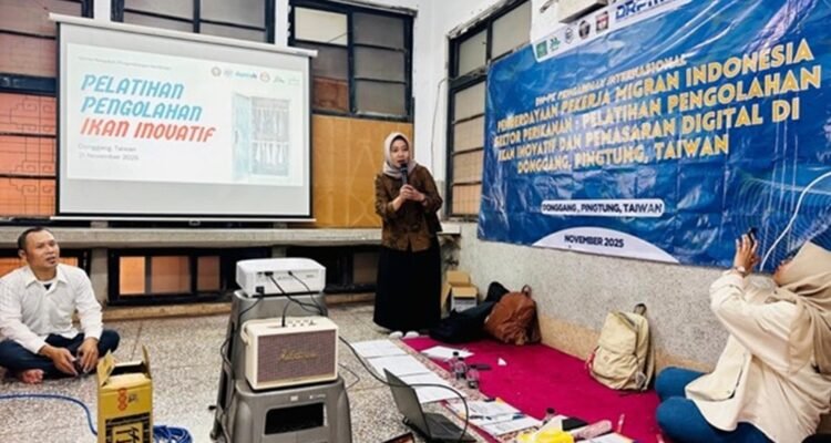 FTP UB FTP UB Latih Pelaut Indonesia di Taiwan, Bekali Keterampilan Usaha dan Literasi Keuangan