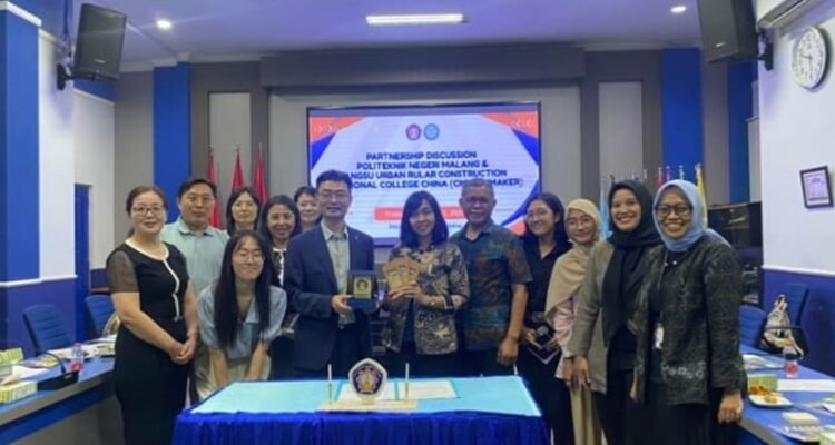 Polinema - JSCC Tiongkok tandatangani Implementation Agreement (IA) Komitmen Perkiat Kerjasama institusional.