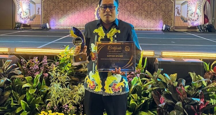 Politisi Suryadi Suryadi, Politisi Muda Berprestasi Kota Malang yang Dianugerahi Penghargaan Tokoh Inspiratif 2025