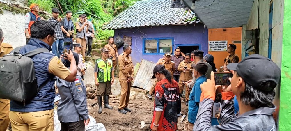 Trotoar Jembatan Brantas Amblas, Pemkot Malang akan Kebut Perbaikan dalam Dua Minggu