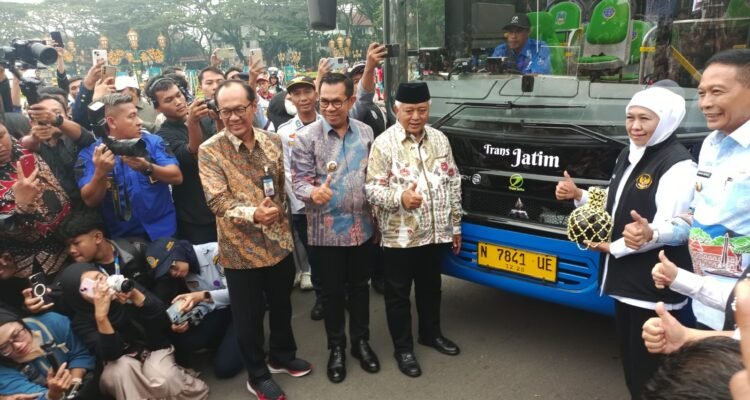 Masyarakat dan Mahasiswa Kini Punya Moda Transportasi Baru, TransJatim Koridor Malang Raya Resmi Beroperasi