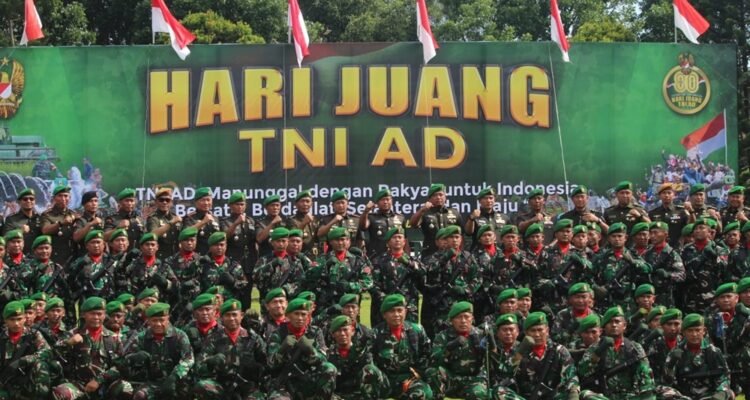 Dandim 0833 Ikuti Upacara Hari Juang TNI AD Tahun 2025 di Lapangan Rampal