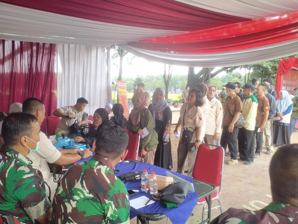 Danrem 083Bdj Tunjukkan Komitmen TNI Selalu Hadir untuk Rakyat dengan Menggelar Bakti Kesehatan Hari Juang TNI AD 2025