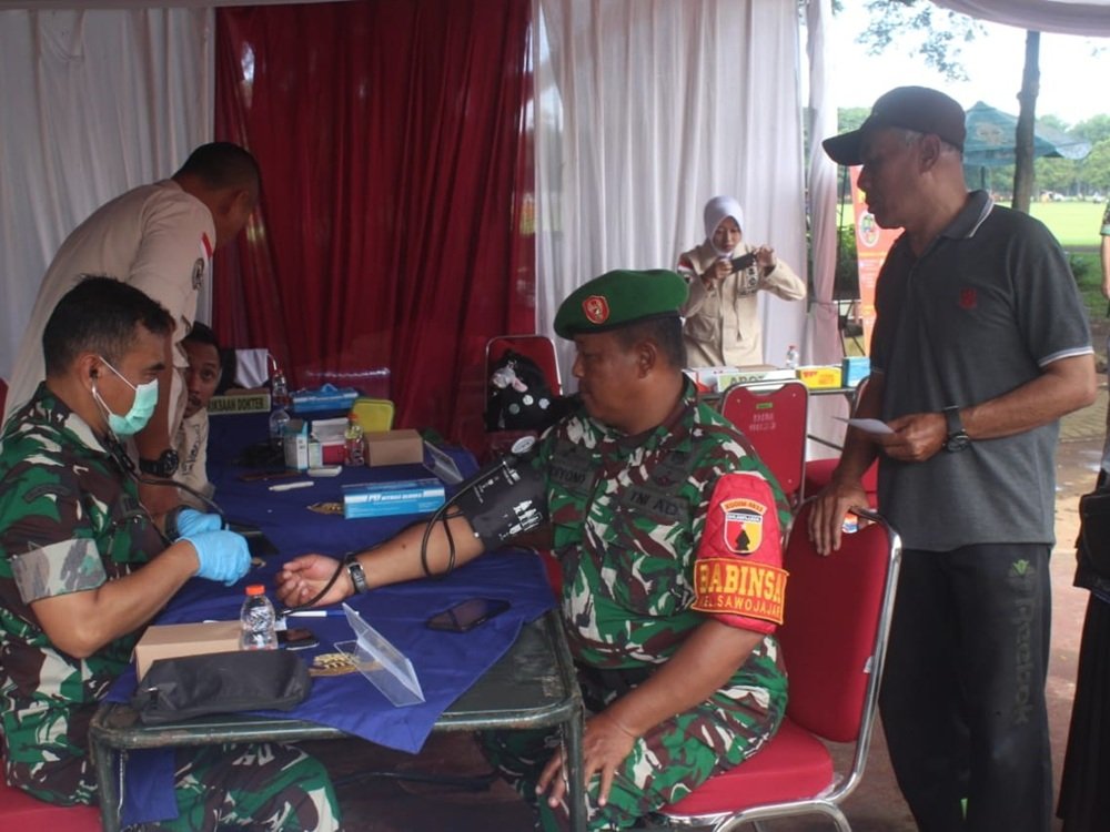 Kodim 0833/Kota Malang Gelar Bakti Kesehatan Pengobatan Umum Gratis dalam Rangka Hari Juang TNI AD ke-80