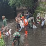 Koramil Sukun Koramil 0833-04/Sukun Bersama Warga Gelar Kerja Bakti Pembersihan dan Normalisasi Sungai
