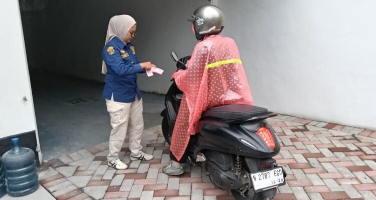 Parkir kayutangan Hari Ini Digratiskan Tampung 940 Kendaraan Roda Dua dan Empat (2) Parkir kayutangan Hari Ini Digratiskan Tampung 940 Kendaraan Roda Dua dan Empat