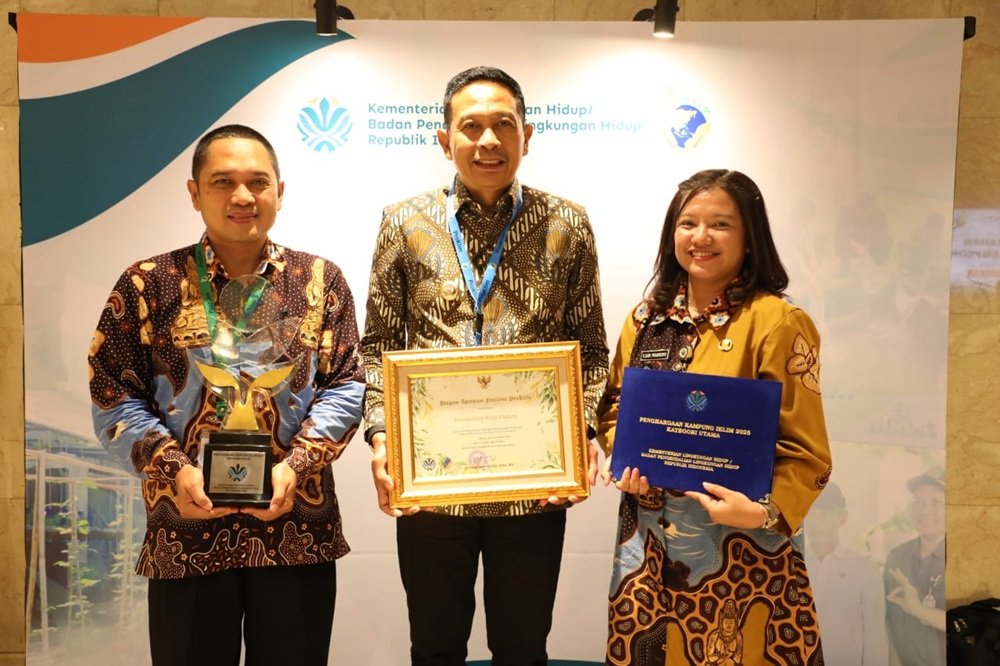 Kota Malang Raih Penghargaan ProKlim 2025, Ini Pesan Wali kota MalangKota Malang Raih Penghargaan ProKlim 2025, Ini Pesan Wali kota Malang Kota Malang Raih Penghargaan ProKlim 2025, Ini Pesan Wali kota Malang