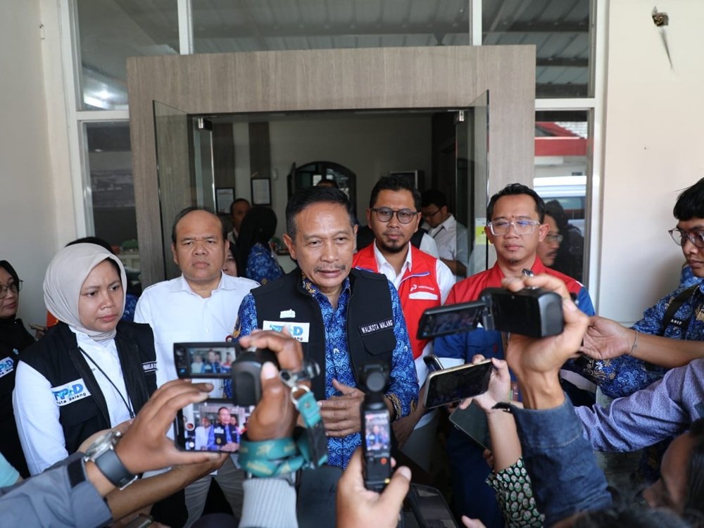 Gelar Sidak Jelang Nataru, Wali Kota Wahyu Hidayat Pastikan Stok Pangan dan BBM Kota Malang Aman