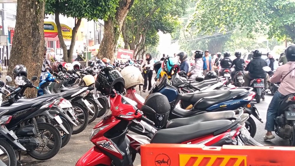 Jawab Keluhan Parkir, Dishub Kota Malang Awasi Ketat Jukir Nakal Menjelang Nataru