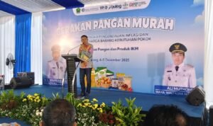 Wali Kota Malang, Wahyu Hidayat, dalam sambutannya di Gerakan Pangan Murah demi membantu memenuhi kebutuhan bahan pokok masyarakat Kota Malang (Djoko W) KPw BI Malang - Pemkot Malang Kolaborasi Gelar Gerakan Pangan Murah