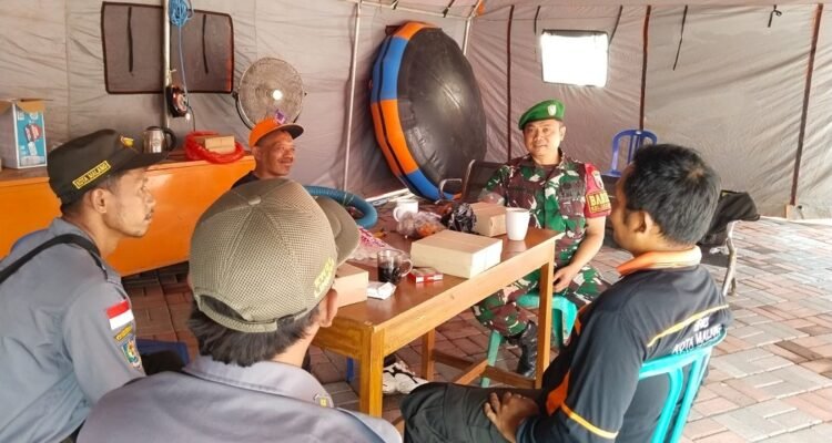 Koramil Kedungkandang Terjunkan Personel Siaga di Posko BPBD Kota Malang
