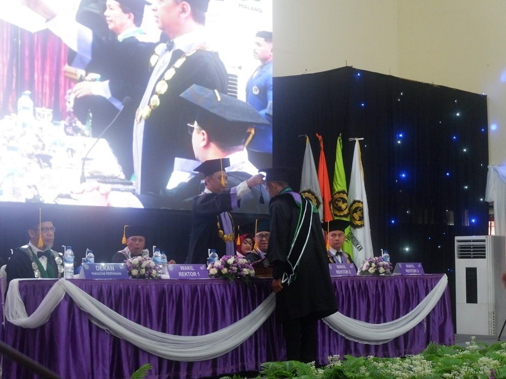 Universitas Tribhuwana Tunggadewi Gelar Wisuda ke-50, Rektor Tekankan Pentingnya Literasi Digital bagi Lulusan
