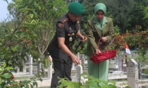 Ziarah Rombongan Hari Juang TNI AD 2025, Dandim 0833 Tunjukkan Penghormatan pada Para Pahlawan