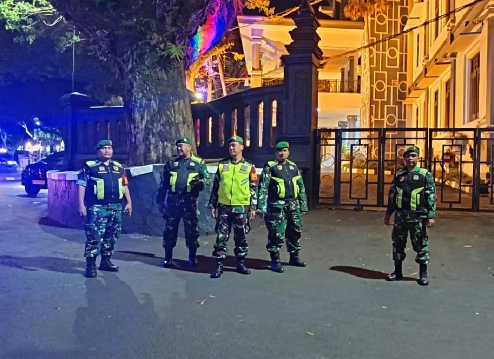 Jamin Kondusifitas Ibadah Natal dan Tahun Baru 2026, Kodim 0833 Intensifkan Patroli Malam di Kota Malang