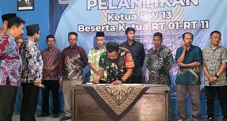 Babinsa Hadiri Pelantikan Ketua RW dan RT Kelurahan Bandungrejosari