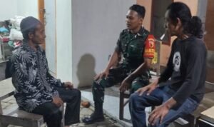 Babinsa Blimbing Ajak Warga Jaga Keamanan Wilayah