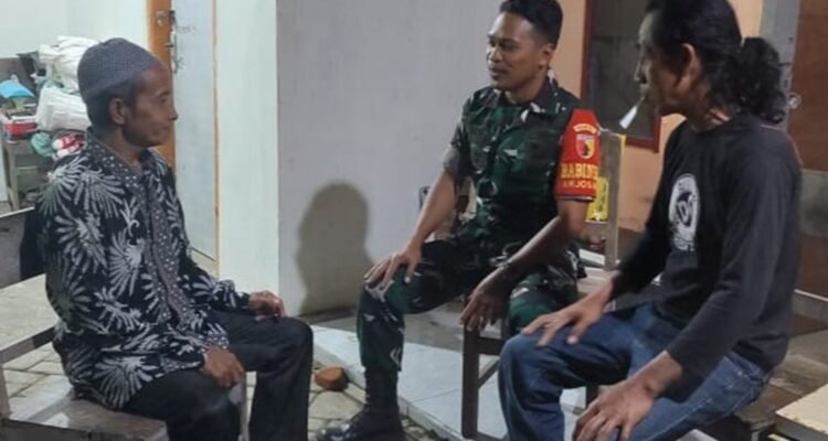 Babinsa Blimbing Ajak Warga Jaga Keamanan Wilayah