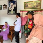 Babinsa Bumiayu Dampingi Tim KB Kesehatan Lakukan Pendataan Keluarga dan Sosialisasi Risiko Stunting Babinsa Bumiayu Dampingi Tim KB Kesehatan Lakukan Pendataan Keluarga dan Sosialisasi Risiko Stunting