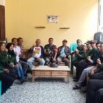 Babinsa Klojen Dorong Kegiatan Kerja Bakti Melalui Komsos di wilayah Binaan Babinsa Klojen Dorong Kegiatan Kerja Bakti Melalui Komsos di wilayah Binaan