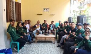 Babinsa Klojen Dorong Kegiatan Kerja Bakti Melalui Komsos di wilayah Binaan Babinsa Klojen Dorong Kegiatan Kerja Bakti Melalui Komsos di wilayah Binaan