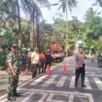 Babinsa Tlogowaru Bersama Bhabinkamtibmas Sigap Amankan Lokasi Pohon Roboh demi Keselamatan Pengguna Jalan Babinsa Tlogowaru Bersama Bhabinkamtibmas Sigap Amankan Lokasi Pohon Roboh demi Keselamatan Pengguna Jalan