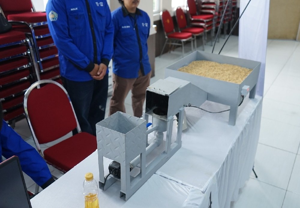 Dari UMKM hingga Disabilitas, Inovasi Mahasiswa Teknik Industri UMM Tampil di IE EXPO 2026