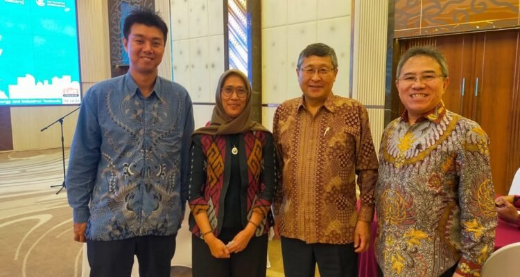 Inovasi Limbah Sawit Antar Prof. Agustin Raih Grant Perdana NEDO Jepang