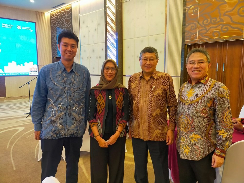 Inovasi Limbah Sawit Antar Prof. Agustin Raih Grant Perdana NEDO Jepang