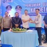 Kasdim 0833 Kasdim 0833 Dampingi Wali Kota Malang Resmikan Gedung Parkir Kayutangan