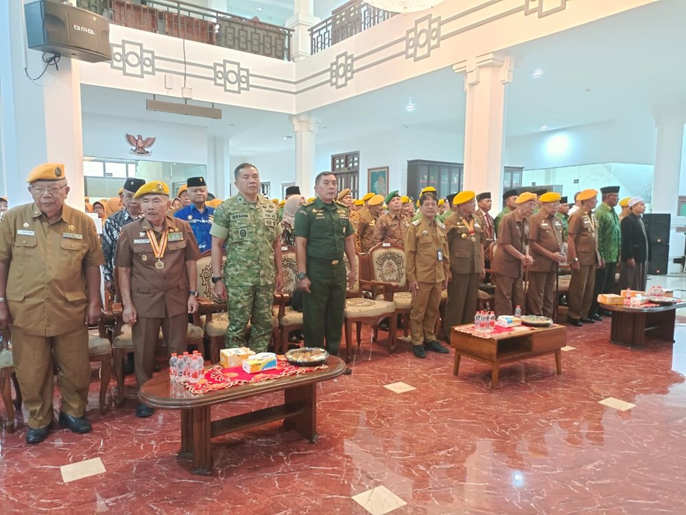 Kasdim 0833/Kota Malang Hadiri HUT ke-69 LVRI Tegaskan Penghormatan atas Jasa Veteran