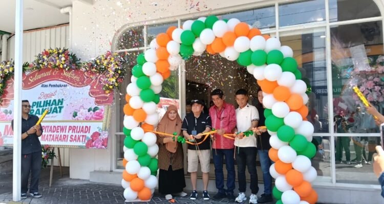 Pemotongan Pita Depot Pilihan Rakyat Resmi Dibuka di Ciliwung, Sajikan Comfort Food Cita Rasa Lokal