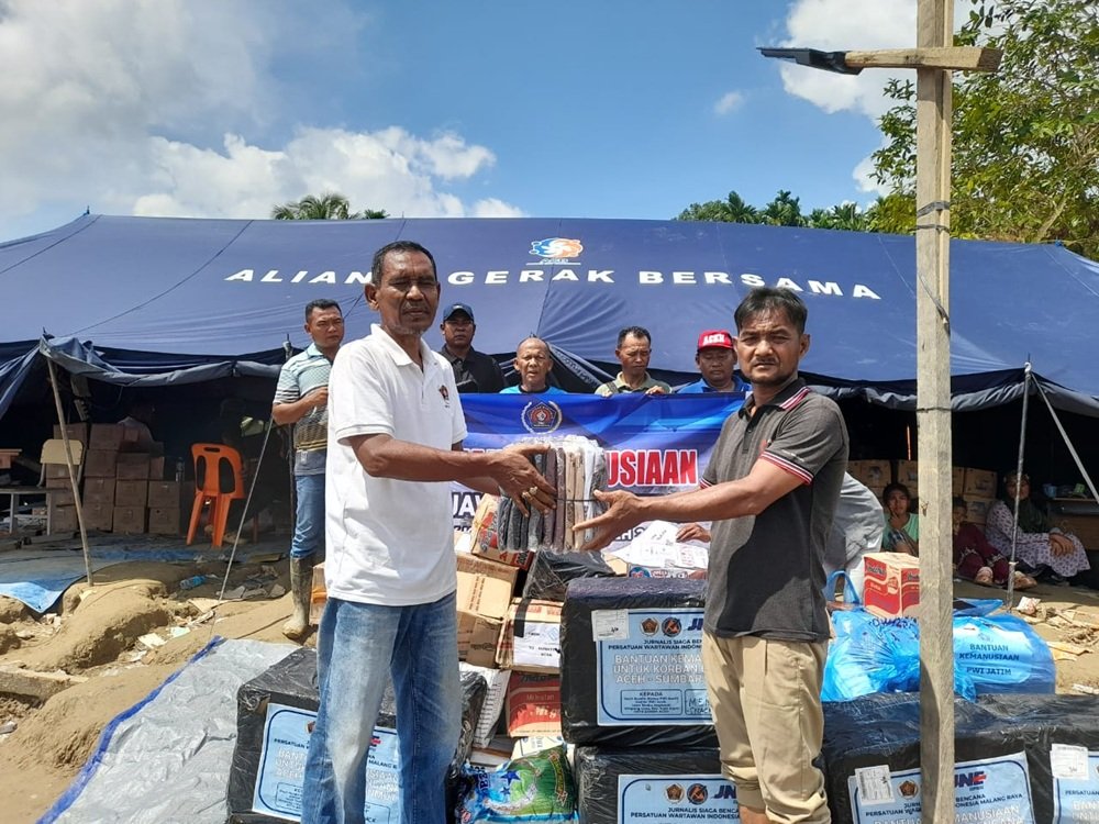 Solidaritas Wartawan Nusantara, PWI Aceh Salurkan Bantuan untuk Korban Banjir–Longsor
