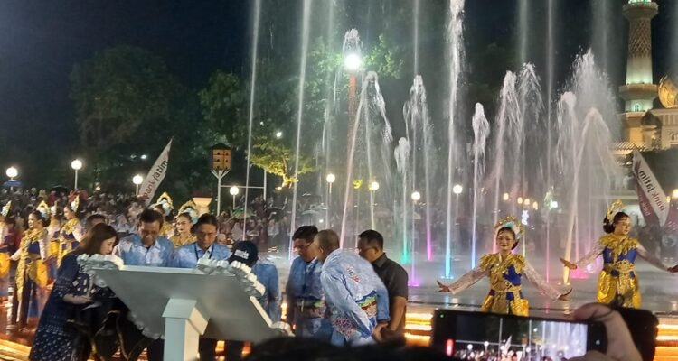 Peresmian Alun Alun Kota Malang Walikota Malang Resmikan Alun-alun Merdeka Usai Revitalisasi