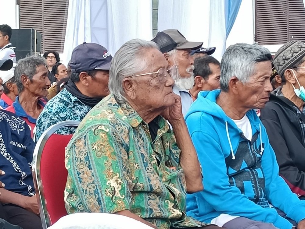 Ringankan Beban Pengemudi Lansia, Presiden Prabowo Salurkan 200 Becak Listrik di Malang