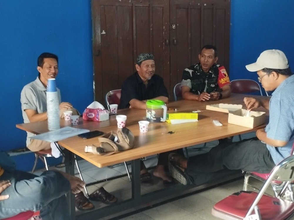 Anjangsana Babinsa Dinoyo Perkuat Silaturahmi dan Kemanunggalan TNI–Rakyat