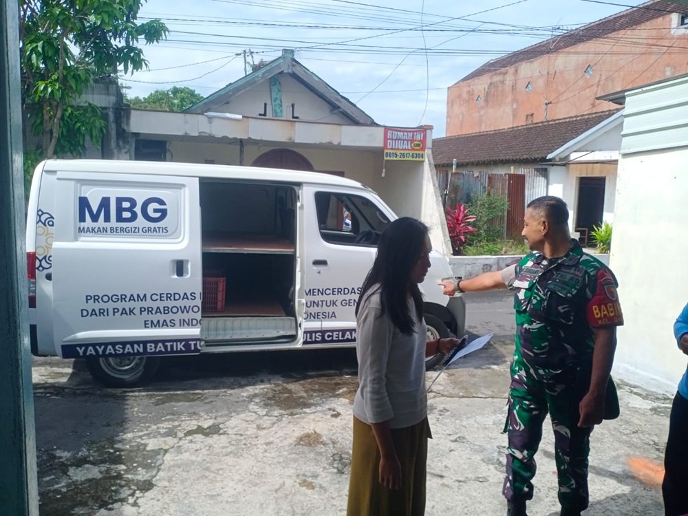 Babinsa Gadang Kawal Distribusi Makan Bergizi Gratis bagi Balita, Ibu Hamil, dan Ibu Menyusui