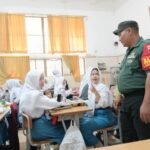 Babinsa Klojen Dampingi Program Makan Bergizi Gratis di SMAN 4 Klojen