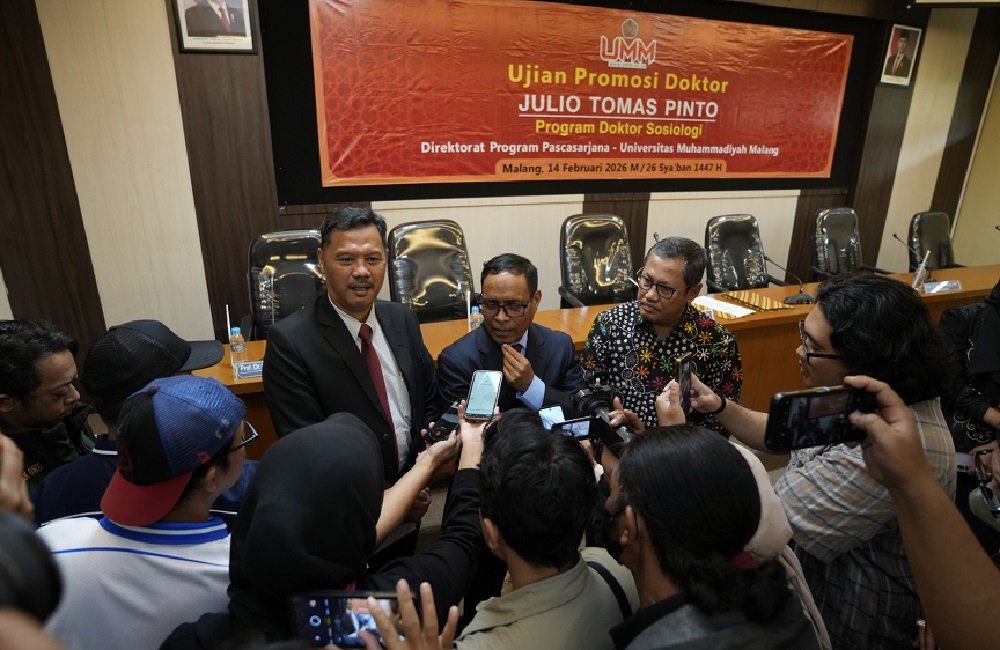 Bahas Sosiologi Militer Pascakonflik, Mantan Menhan Timor-Leste Lulus Doktor di UMM