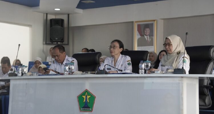 Dispendukcapil Kota Malang Raih Predikat Zona Integritas pada SAKIP dan ZI Award 2025 (2) Dispendukcapil Kota Malang Raih Predikat Zona Integritas pada SAKIP dan ZI Award 2025