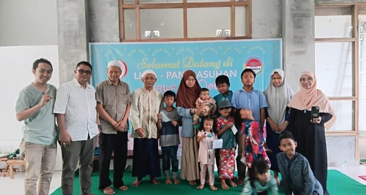 Komunitas Kartawan Aksara Tumapel (2) Aksara Tumapel Gelar Road Show Ramadan, Salurkan Santunan ke Panti Asuhan se-Malang Raya