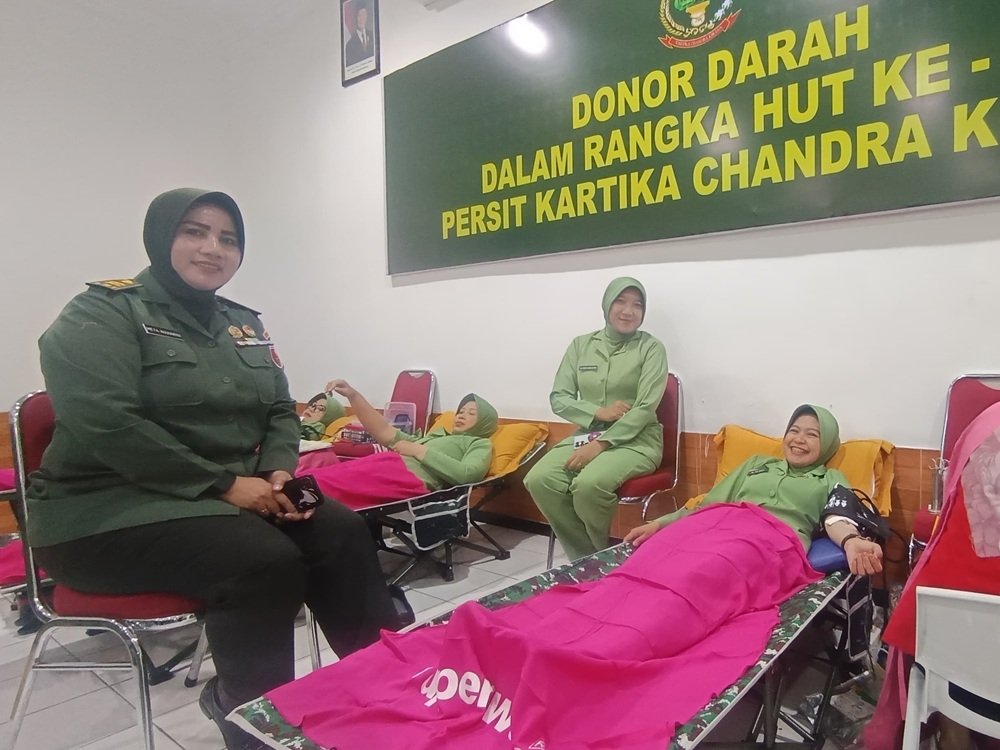 Persit KCK Cabang XL Dim 0833 Gelar Donor Darah Peringati HUT ke-80 Tahun 2026