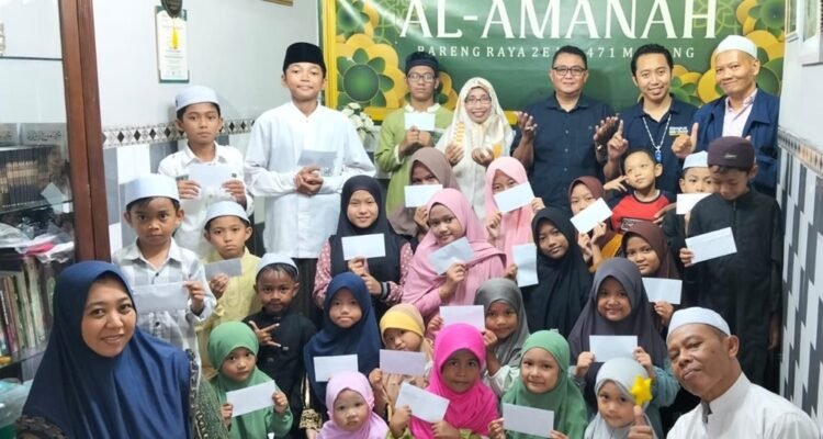 Aksara Tumapel Berbagi Kebahagiaan Ramadan Bersama 24 Anak Yatim di Bareng Raya