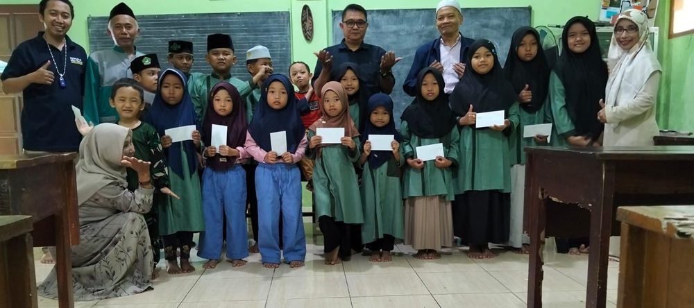Road Show Ramadan Aksara Tumapel, Wartawan Malang Raya Berbagi di Yayasan Sunan Ampel Pakis