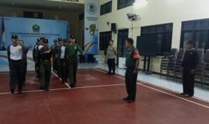 Babinsa Bandungrejosari Babinsa Bandungrejosari Sigap Latih Linmas Tingkatkan Kesiapsiagaan Wilayah