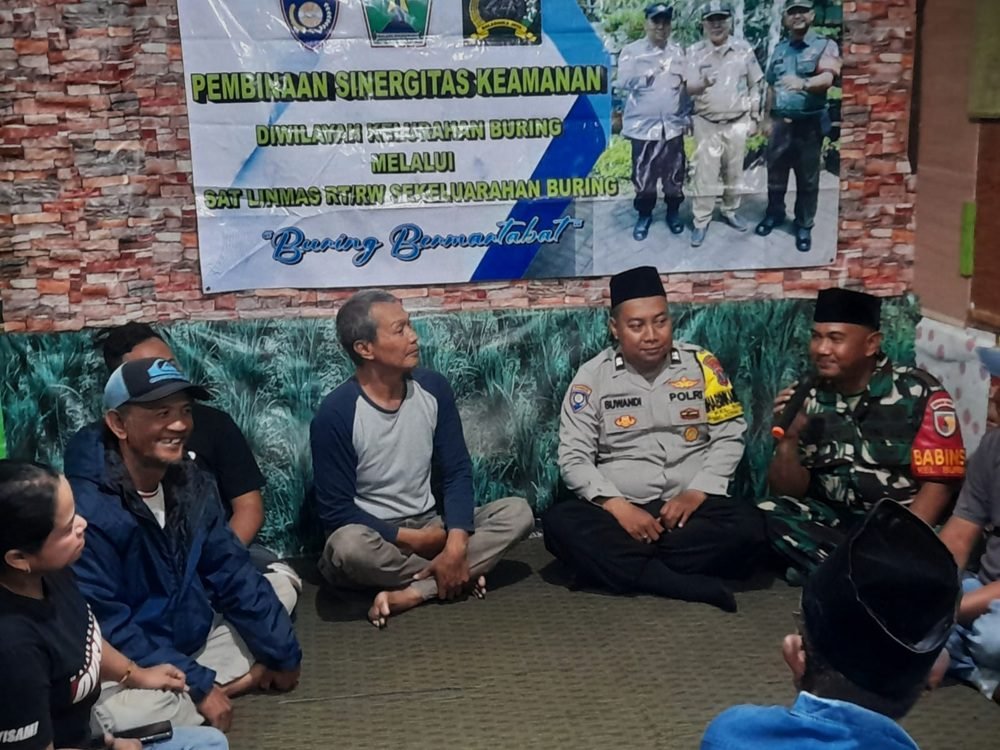 Babinsa dan Bhabinkamtibmas Kelurahan Buring Perkuat Sinergi Pembinaan Keamanan Wilayah