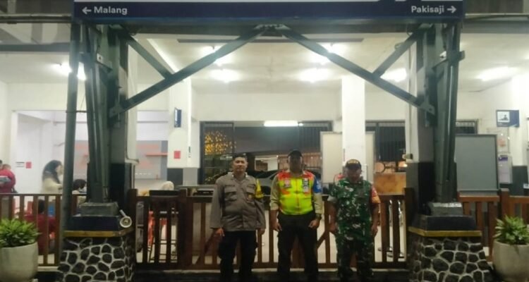 Babinsa Ciptomulyo Perketat Pengawasan Wilayah Jelang Libur Idul Fitri