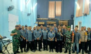 Babinsa Klojen Babinsa Klojen Tingkatkan Kesiapsiagaan Linmas Jelang Pengamanan Idul Fitri